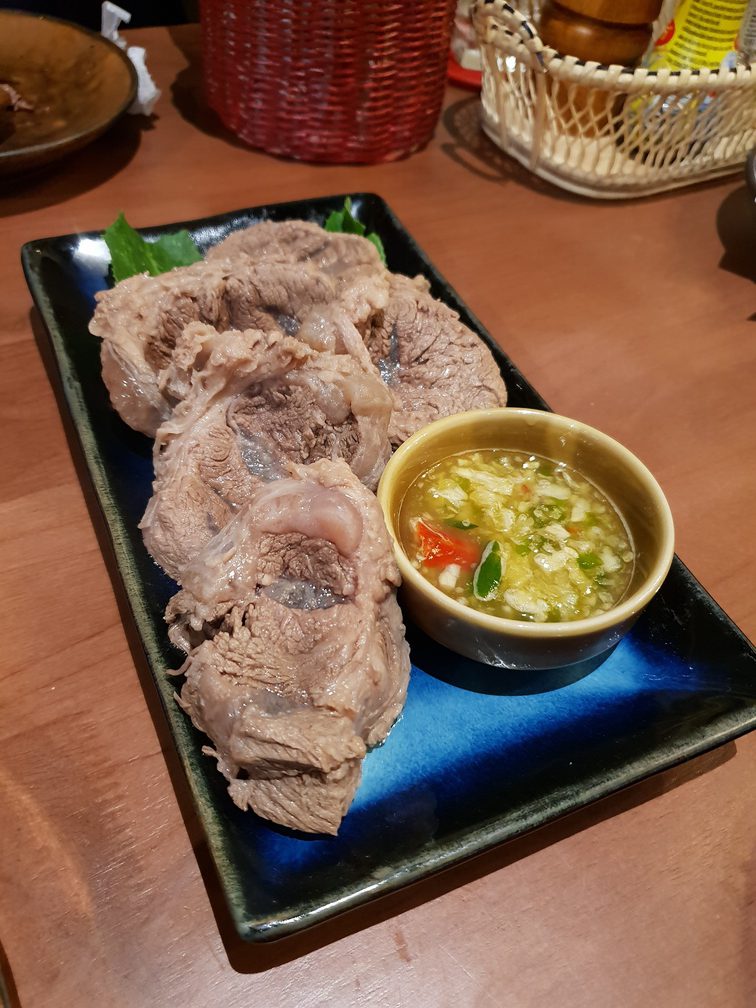 เนื้อน่องลายลวกจิ้ม