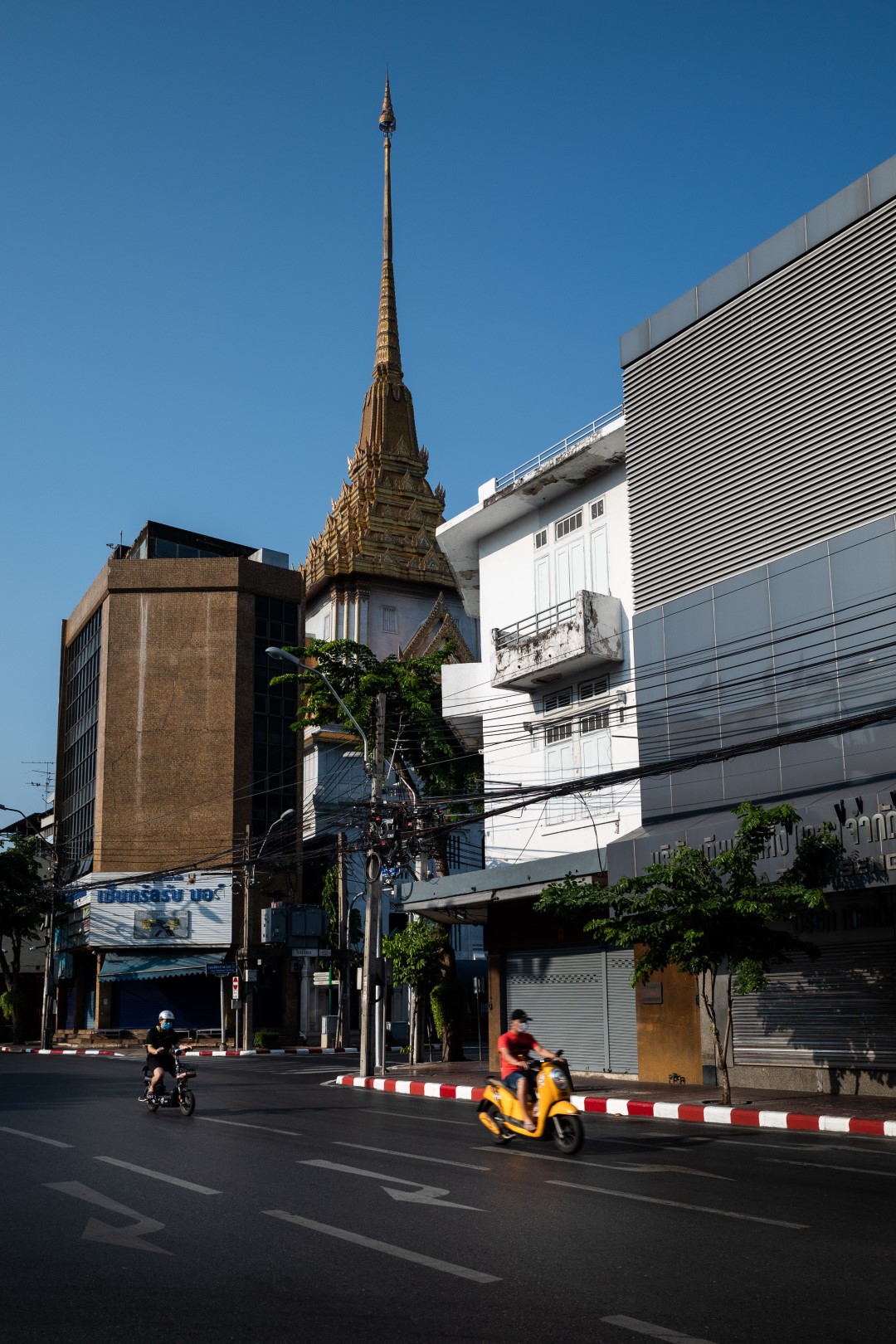 ‘Re-Vision’ รวมภาพถ่ายฤดูร้อนอันโดดเดี่ยว ในวันที่กรุงเทพฯ ร้างไร้ผู้คน