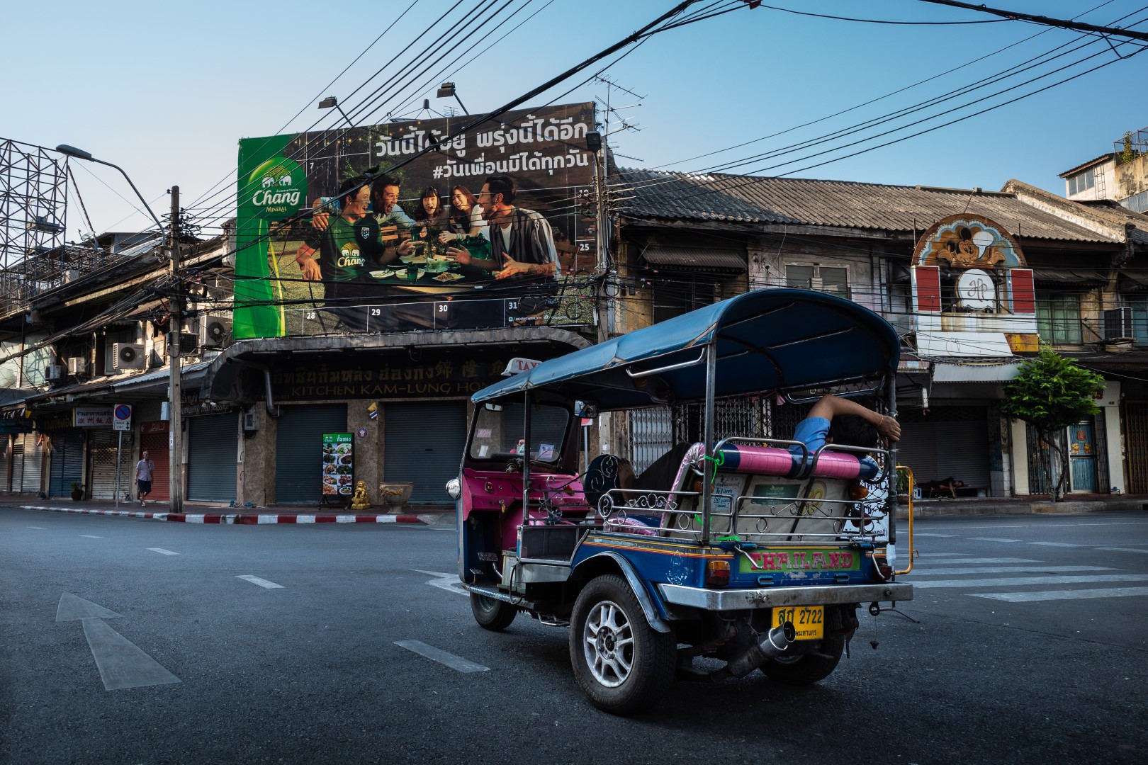 ‘Re-Vision’ รวมภาพถ่ายฤดูร้อนอันโดดเดี่ยว ในวันที่กรุงเทพฯ ร้างไร้ผู้คน